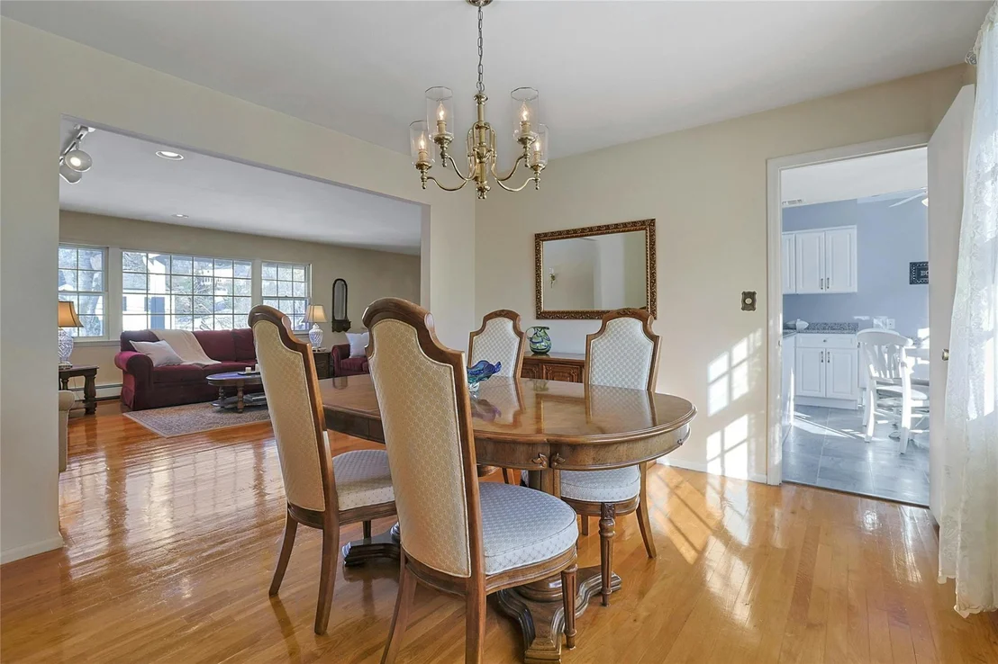 Photo of 7 Oak Hill Road