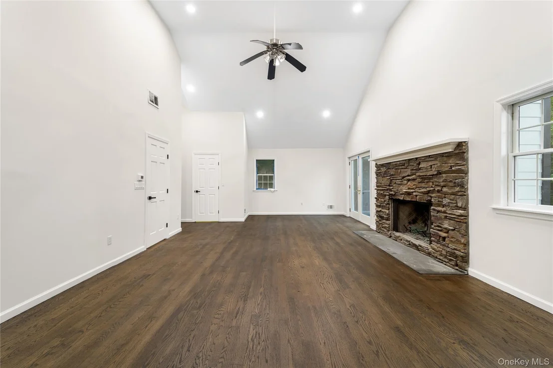 Photo of 17 Ridge Way