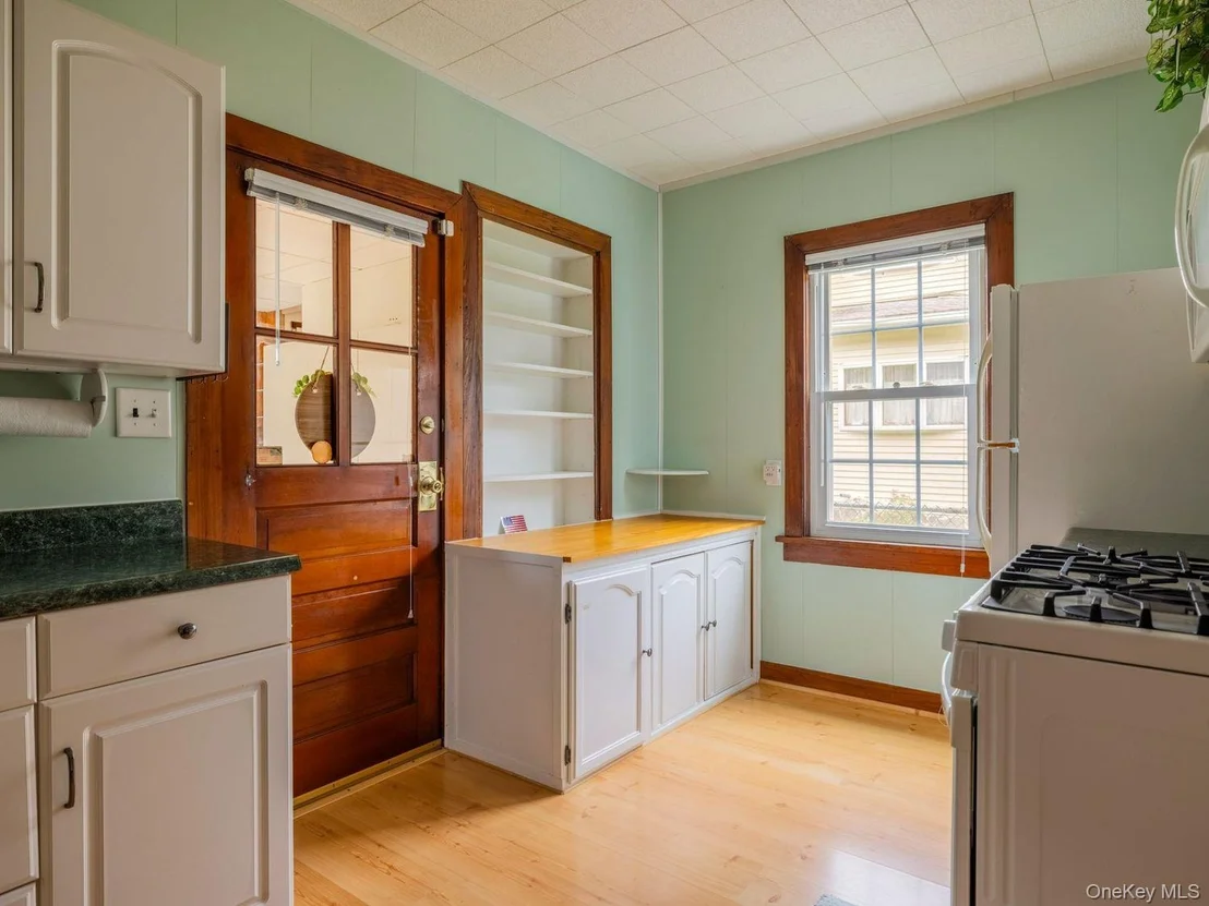 Photo of 34 Tillson Road