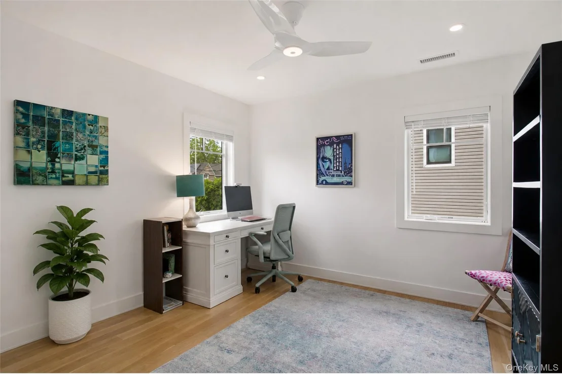Photo of 525 3rd Street