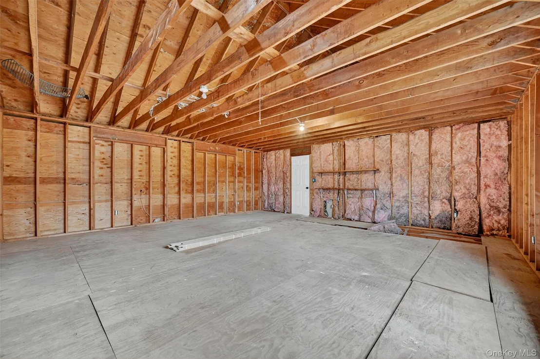 Photo of 33 Crystal Farm Road