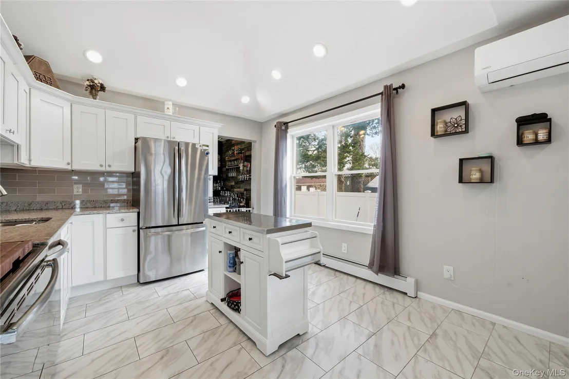 Photo of 205 Oak Street