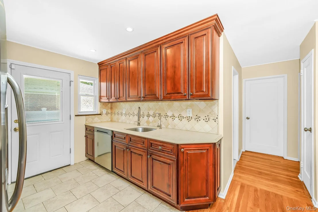 Photo of 3900 Miller Place