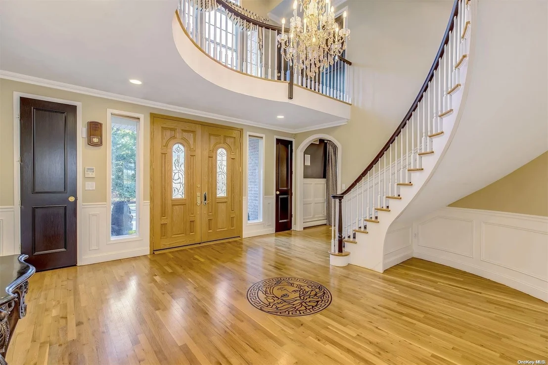 Photo of 2 Winchester Drive