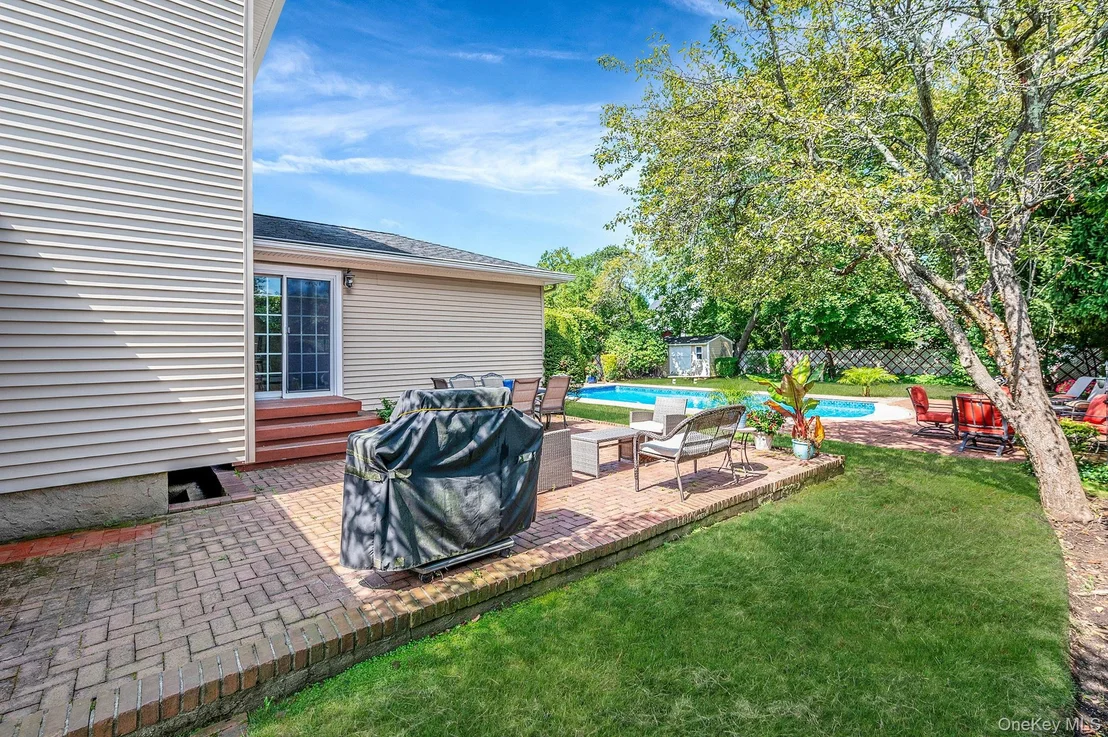 Photo of 122 Southern Parkway