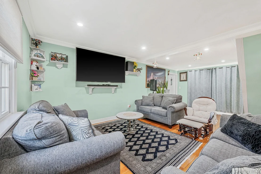 Photo of 20 Howe Road