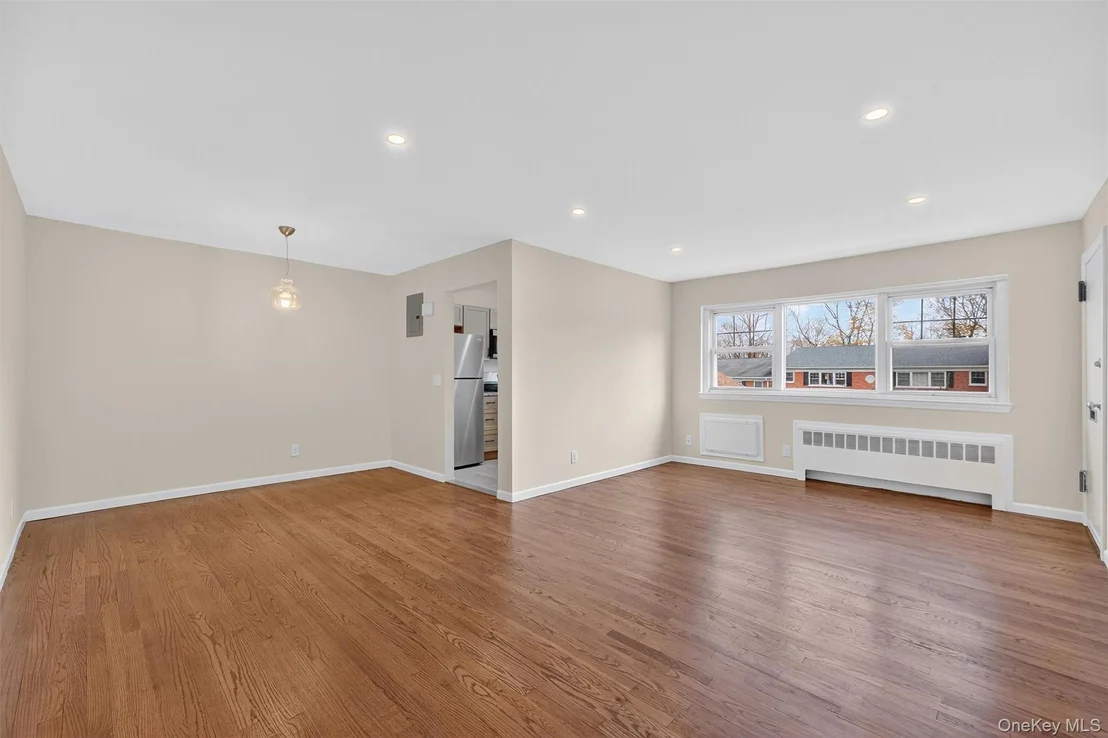 Photo of Unit F13 at 1879 Crompond Road