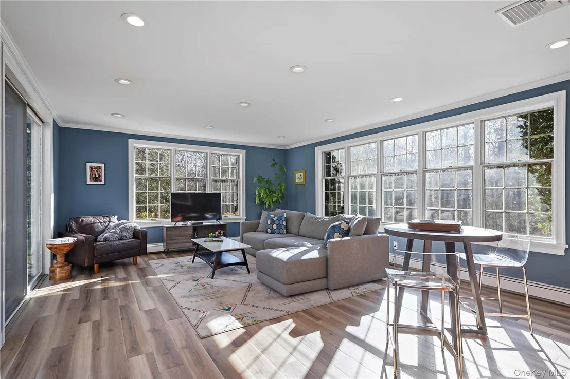 Photo of 843 Fenimore Road