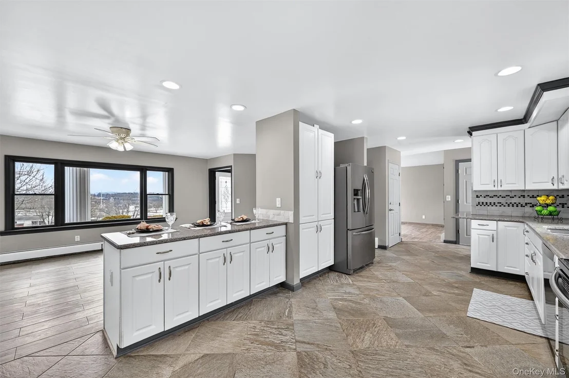 Photo of 285 Hill Road
