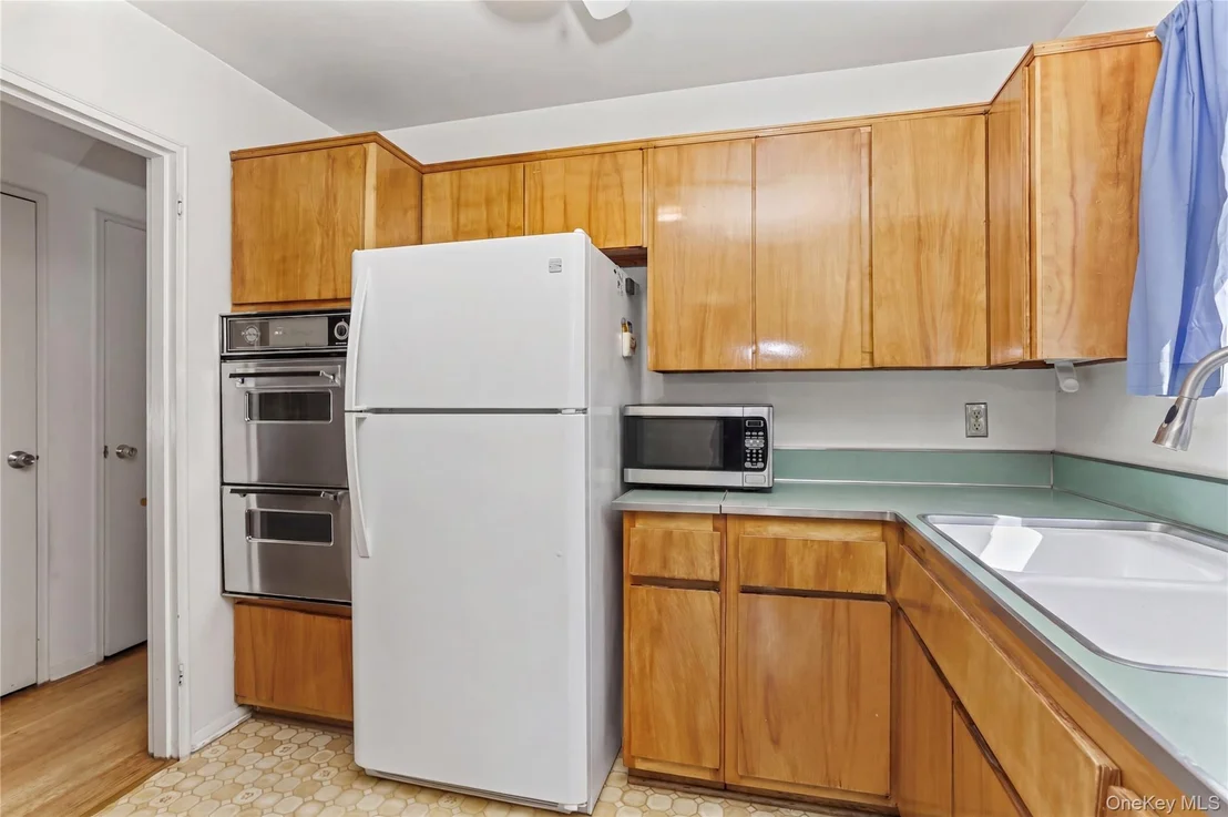 Photo of 42 Lee Avenue