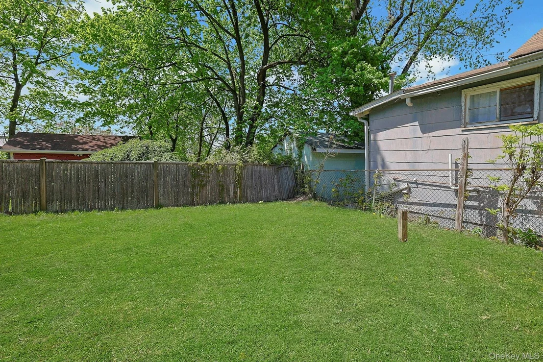 Photo of 6 Willow Avenue