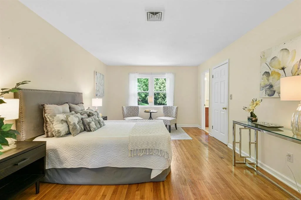 Photo of 96 Surrey Road