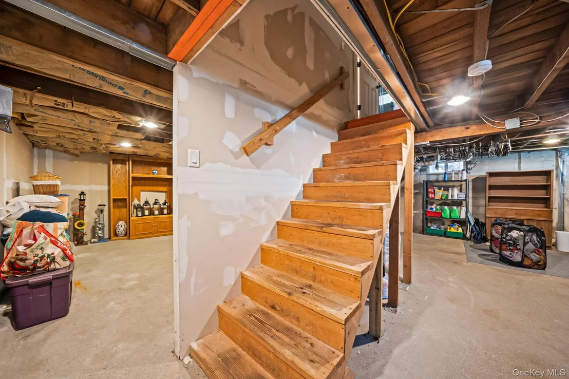 Photo of 32 Rockledge Drive