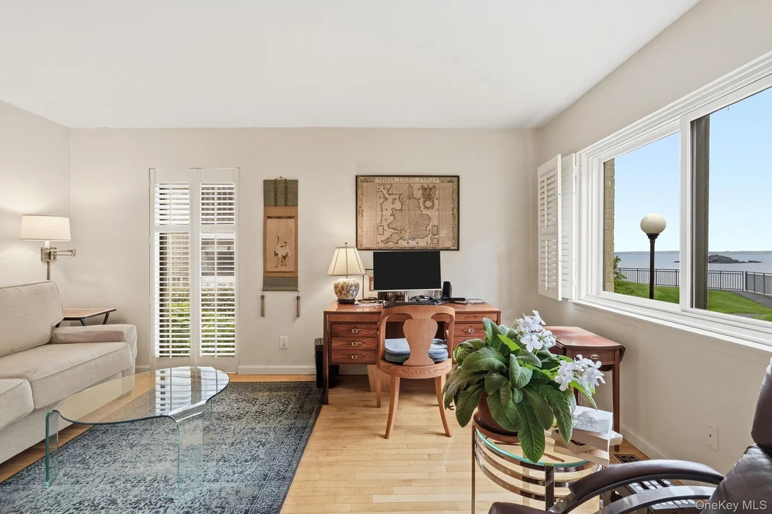 Photo of 54 Waters Edge