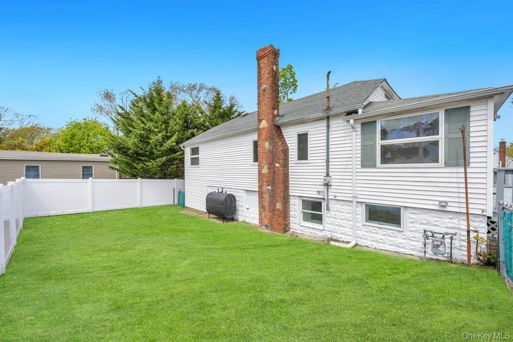 Photo of 18 Islip Drive