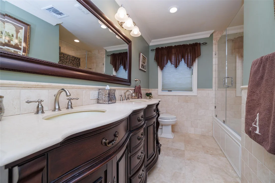 Photo of 3844 Carrel Boulevard