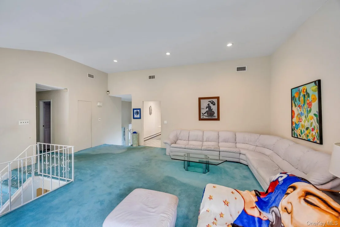 Photo of 9 Quincy Lane
