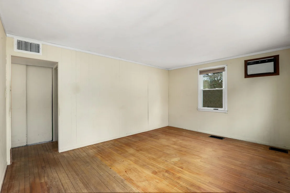 Photo of 882 King Street