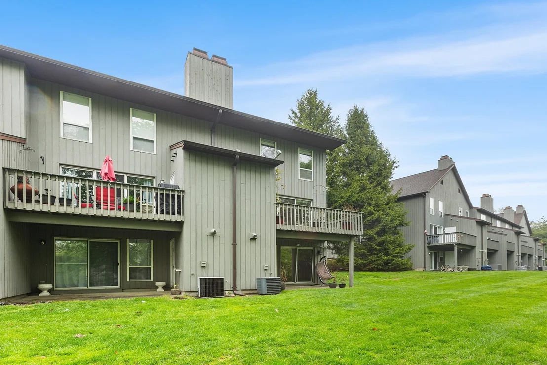 Photo of 17 Hemlock Circle
