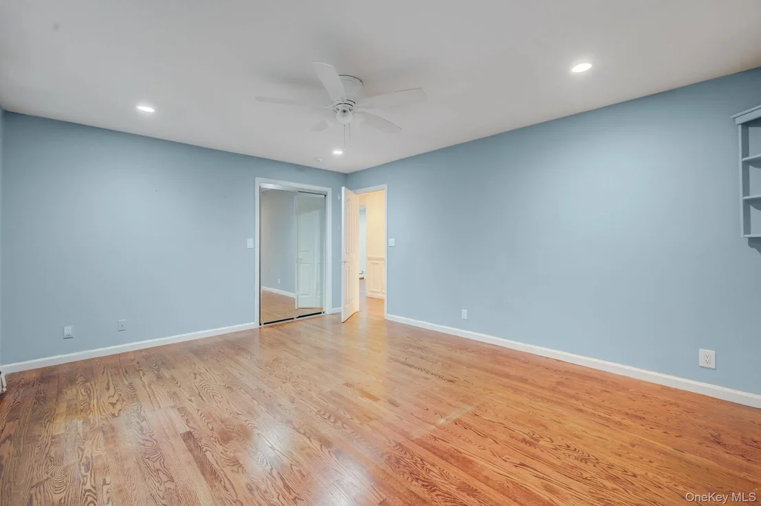 Photo of 1023 Maple Lane