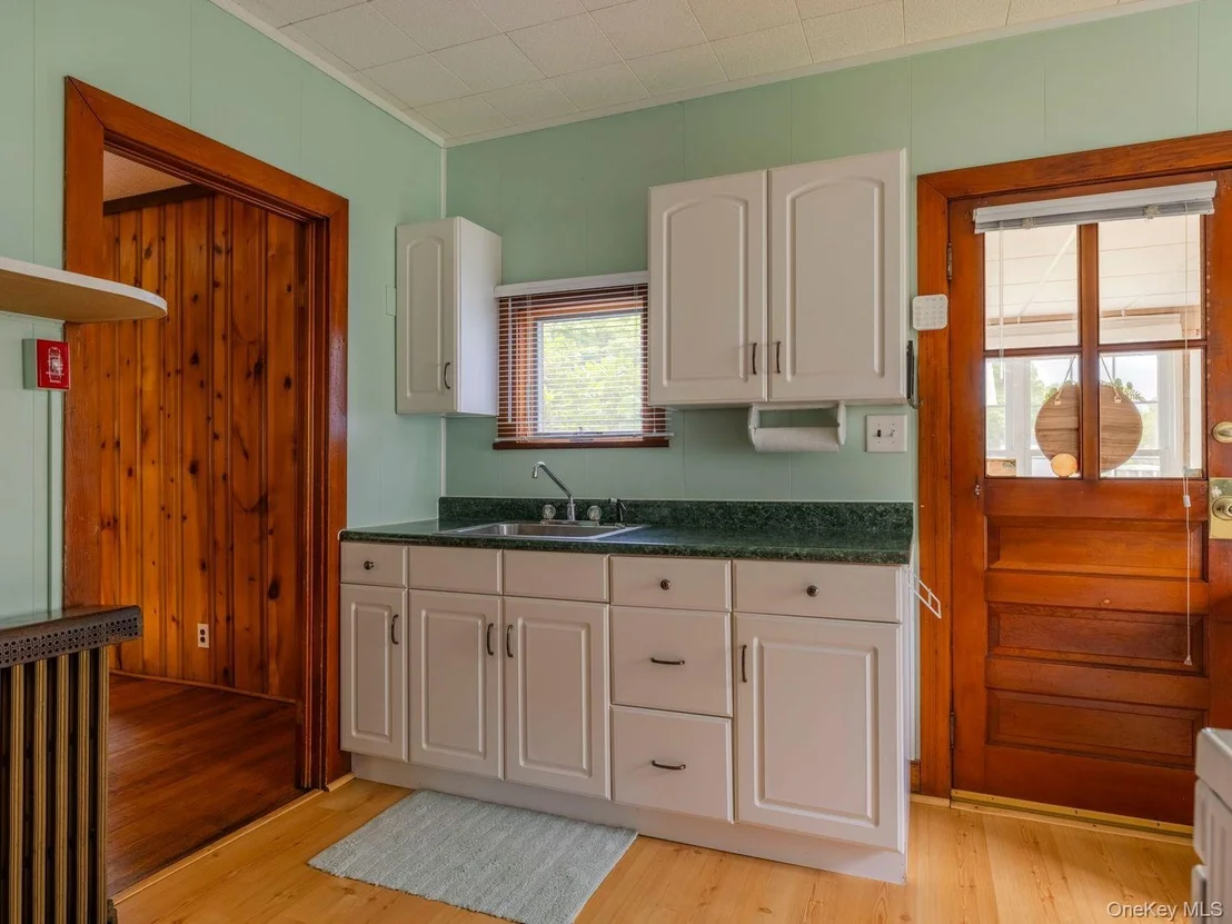 Photo of 34 Tillson Road