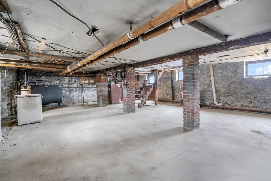 Photo of 114 Windsor Highway