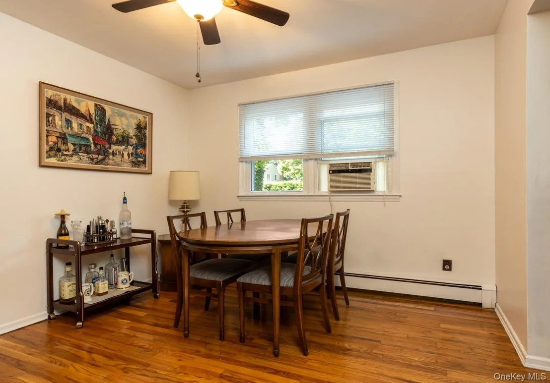 Photo of 3015 Post Avenue
