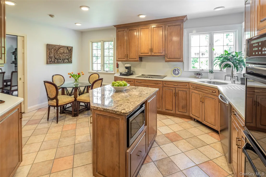 Photo of 18 Hemlock Road