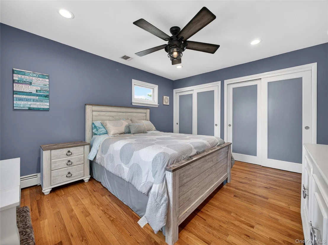 Photo of 42 Chestnut Oval