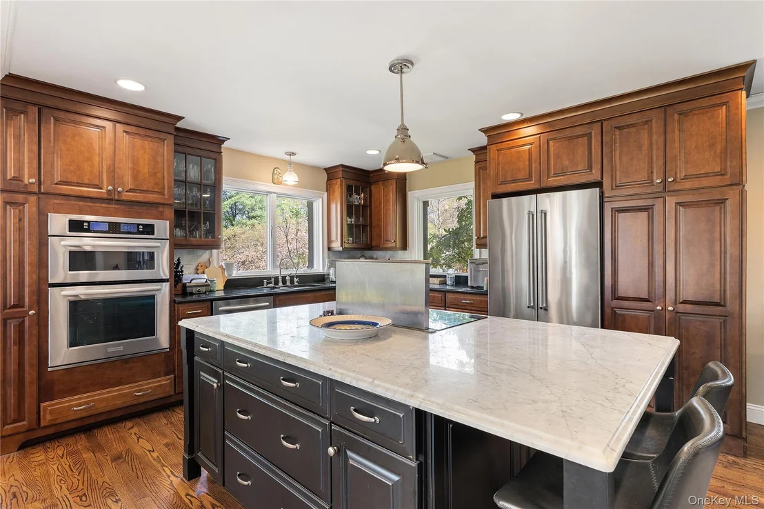 Photo of 8 Riverview Farm Road