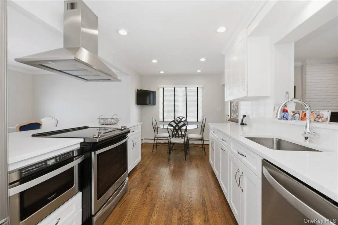 Photo of 974 Mildred Drive