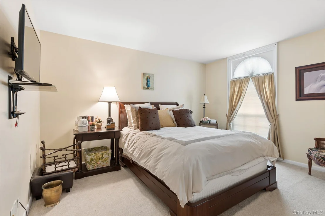 Photo of 247 Barrett Road