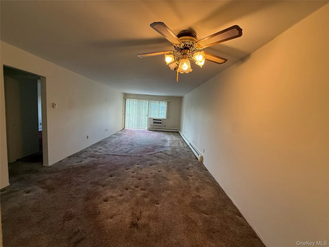 Photo of Unit 7D4 at 1840 Crompond Road