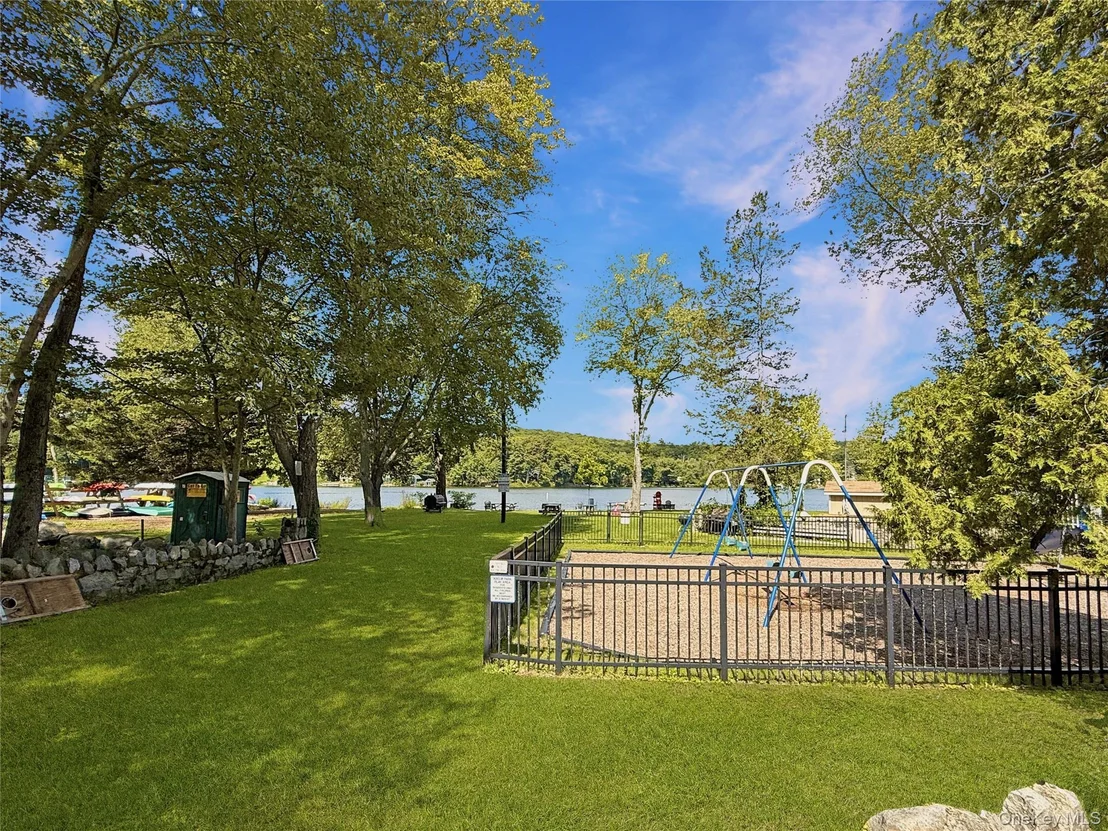 Photo of 44 Cayuga Road