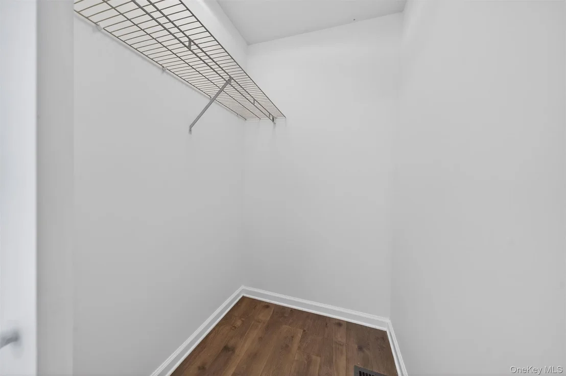 Photo of 21 Lakeview Drive