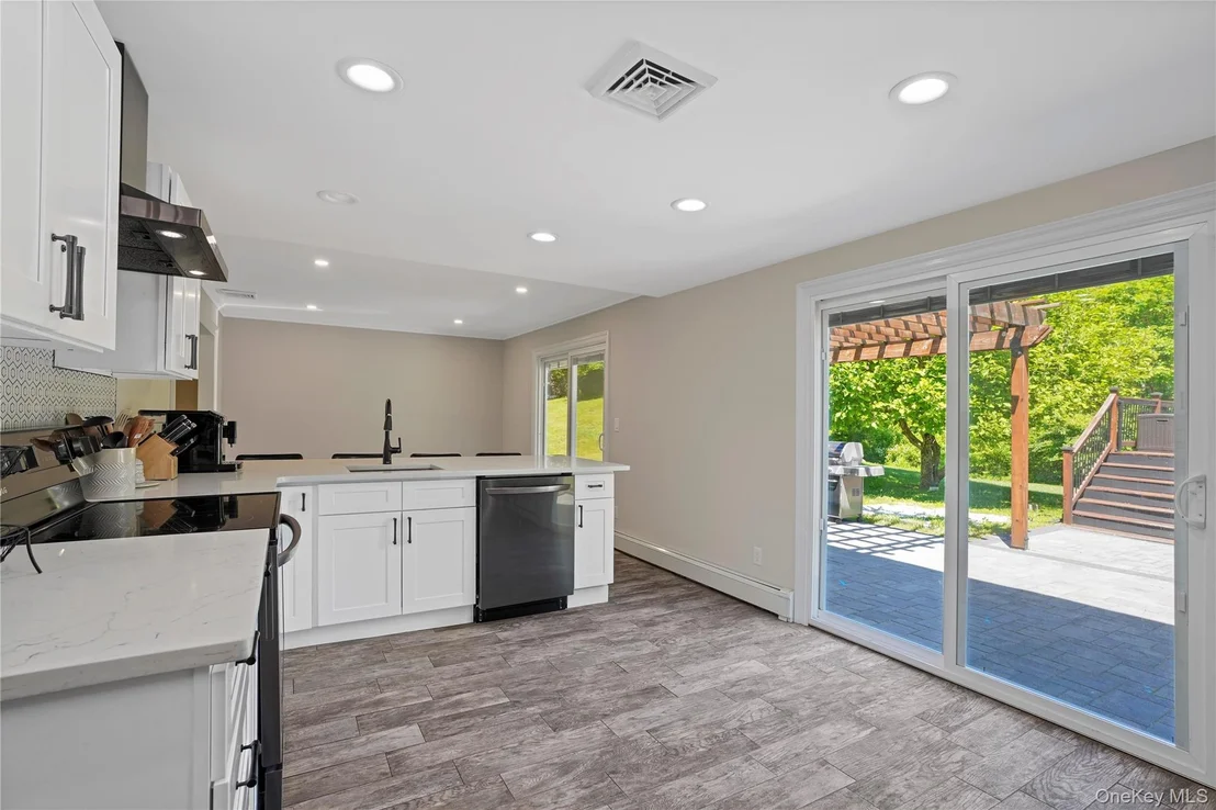 Photo of 11 Kenneth Drive