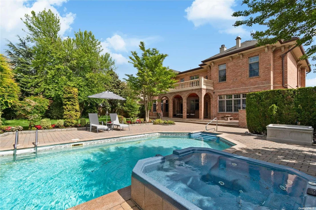 Photo of 5 Center Drive