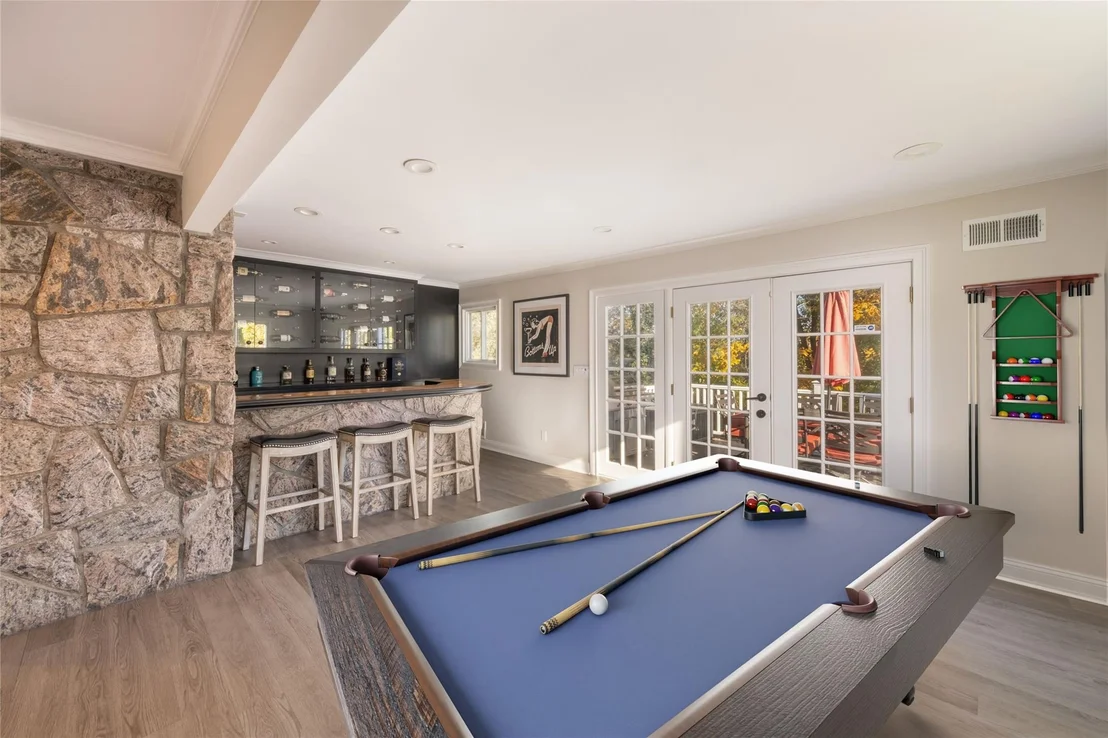 Photo of 6 Hubbard Circle