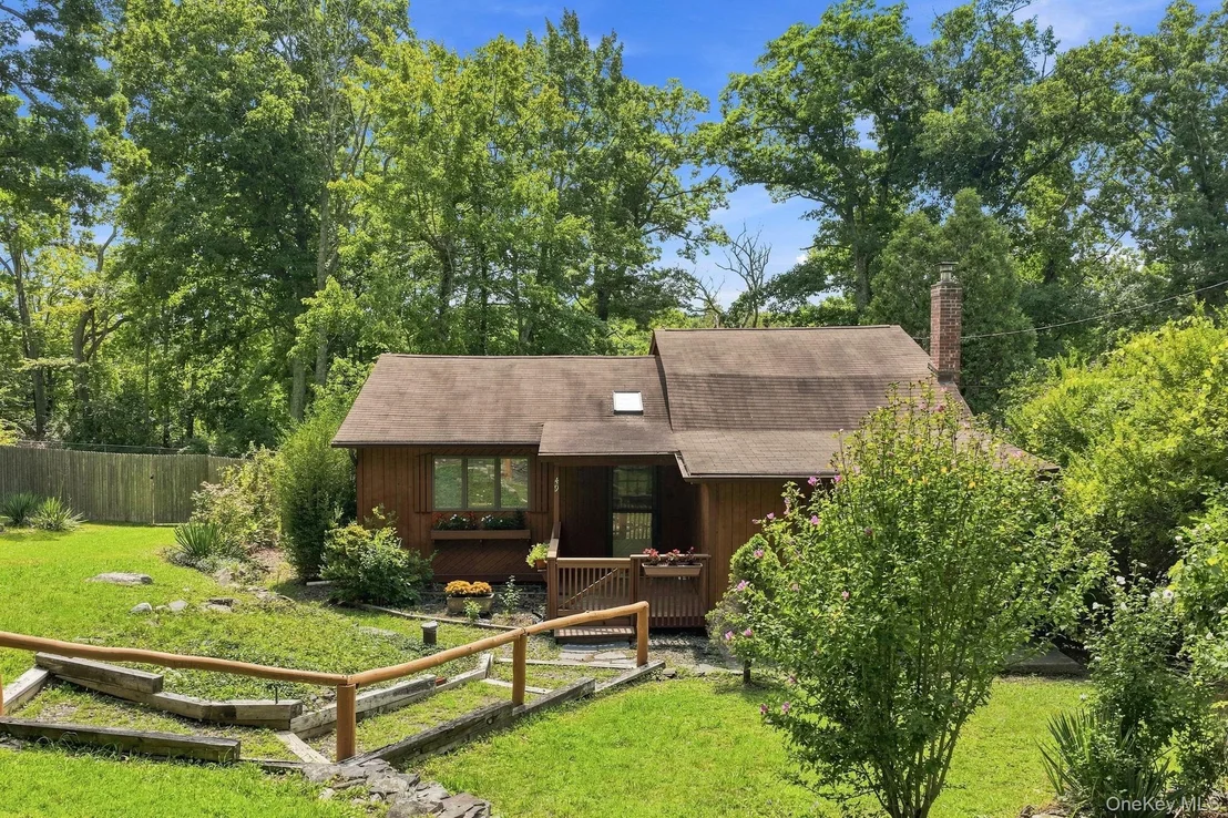 Photo of 49 Maple Trail