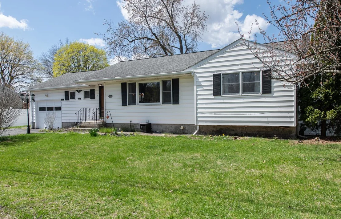 Photo of 15 Simmons Drive