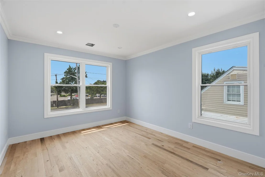 Photo of 145 Bethpage Road