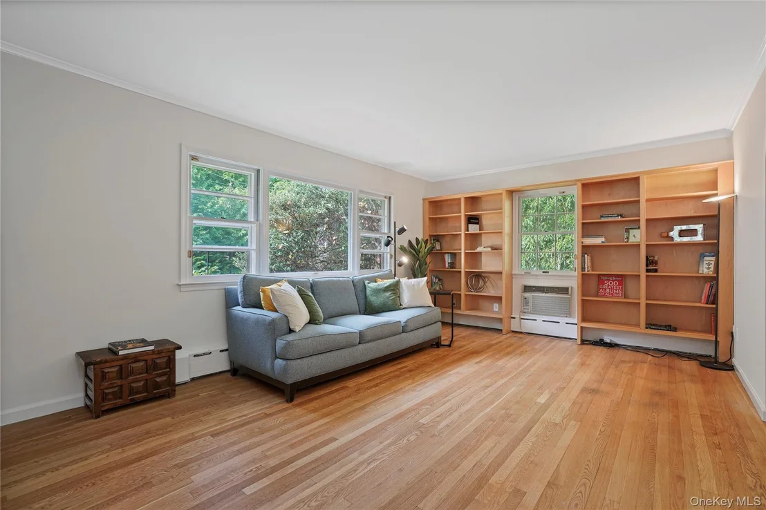 Photo of 11 Riverview Avenue