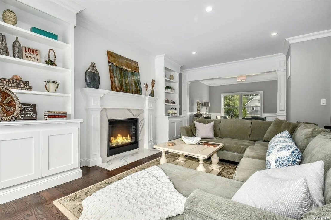 Photo of 56 Syosset Circle