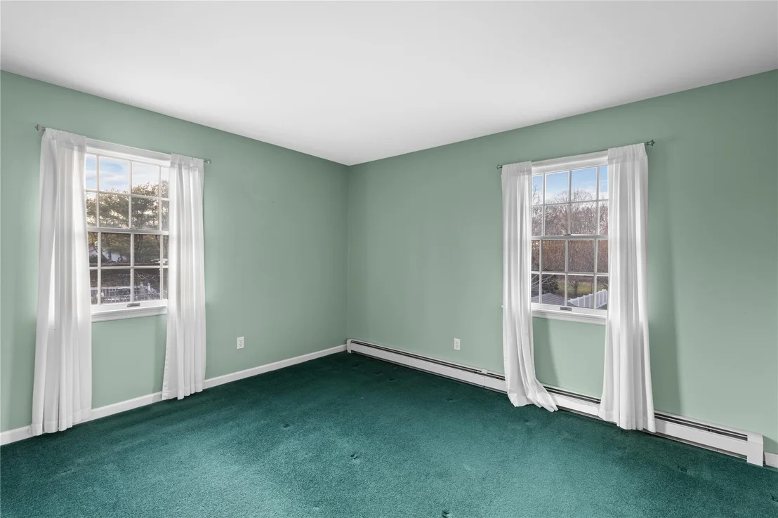 Photo of 110 Peconic Bay Boulevard
