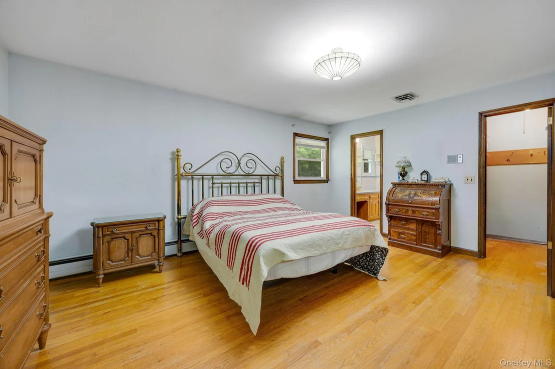 Photo of 1007 Haverstraw Road