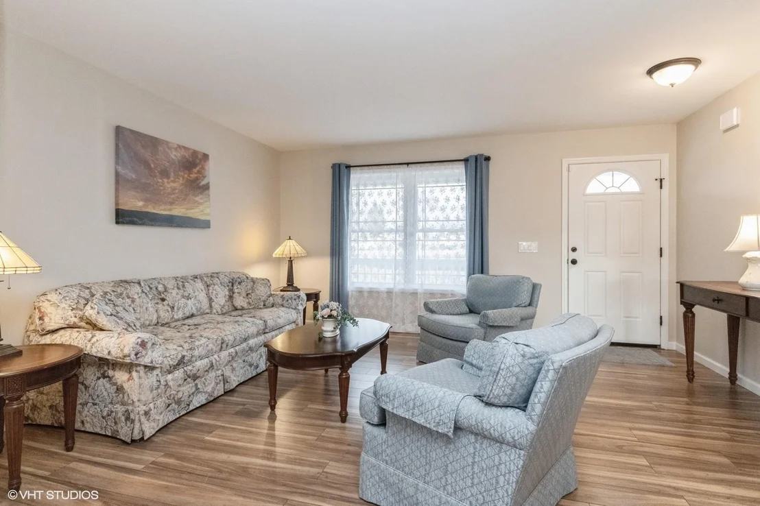 Photo of 46 Peaceable Way