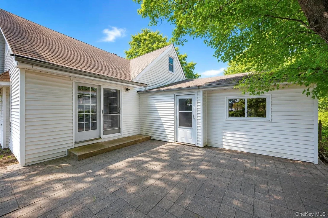 Photo of 1425 Pine Drive