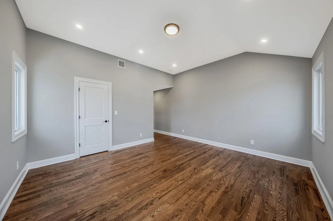 Photo of 72 Crescent Lane