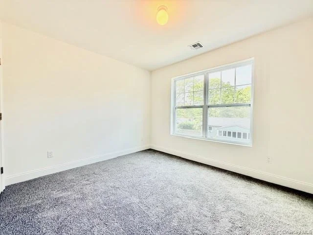 Photo of 120 River Road