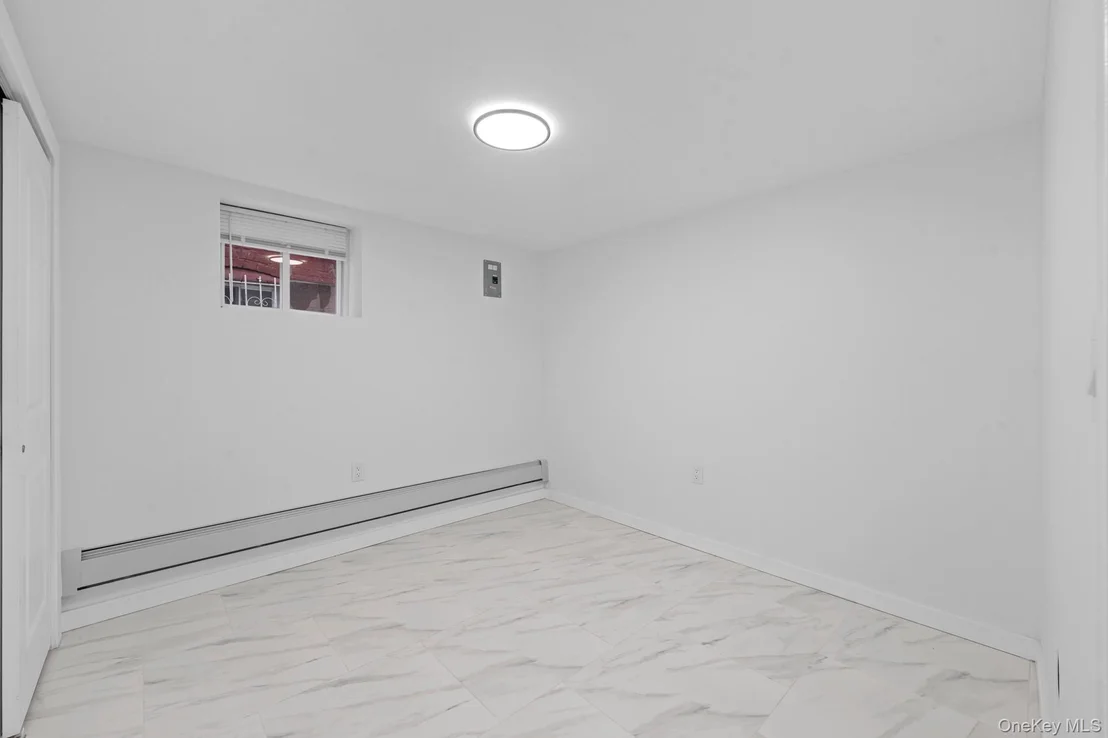 Photo of 824 Troy Avenue